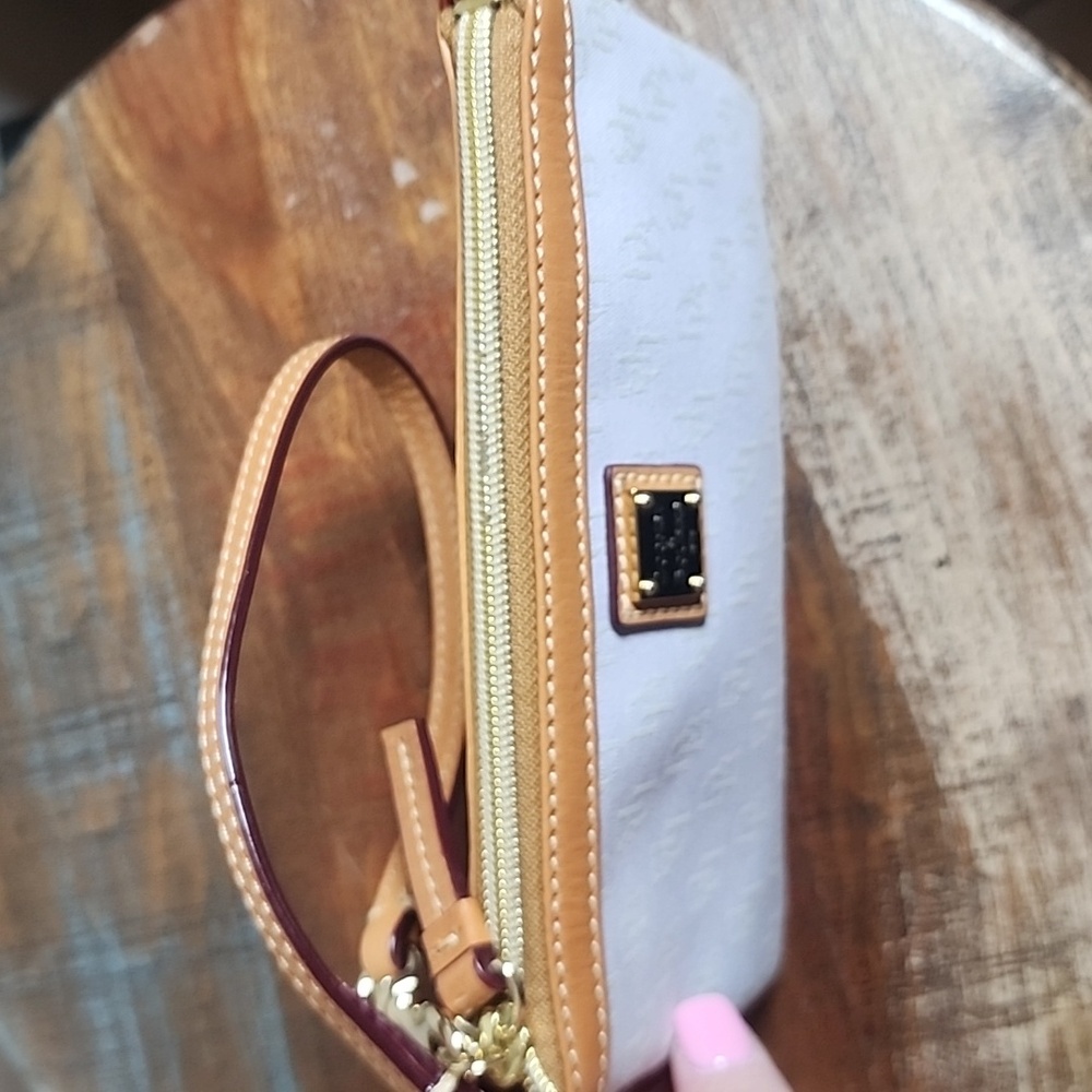 Dooney And Bourke Lavender Leather Signature DB Wristlet Mini Purse Pouch - Picture 6 of 13